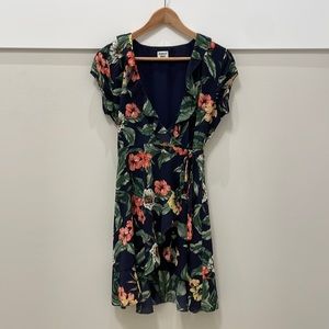 Sunday Best Aritzia Ruffle Floral Navy Dress